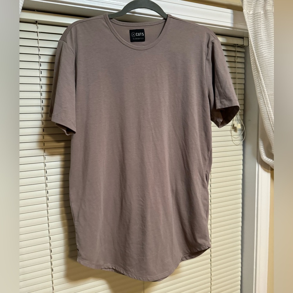 CUTS elongated short sleeve shirt